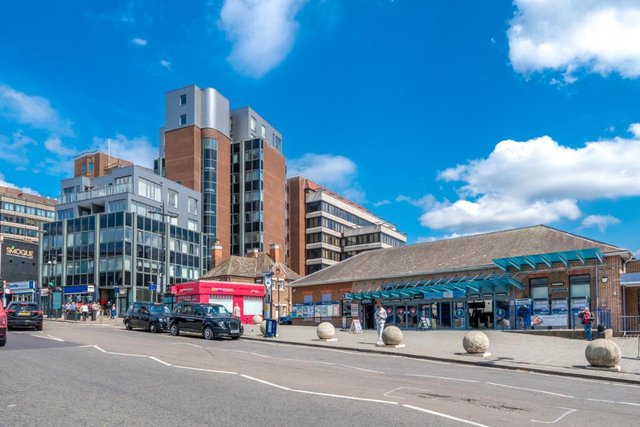 Bromley Station - B&B Bromley