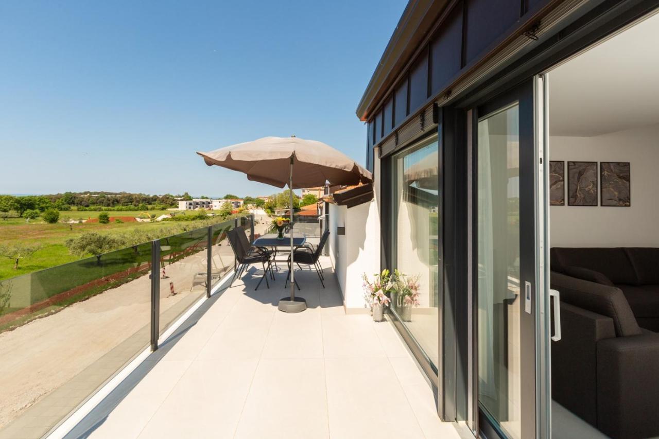Luxury Apartment Matic II with shared Pool and Seaview - Ferienwohnung Funtana