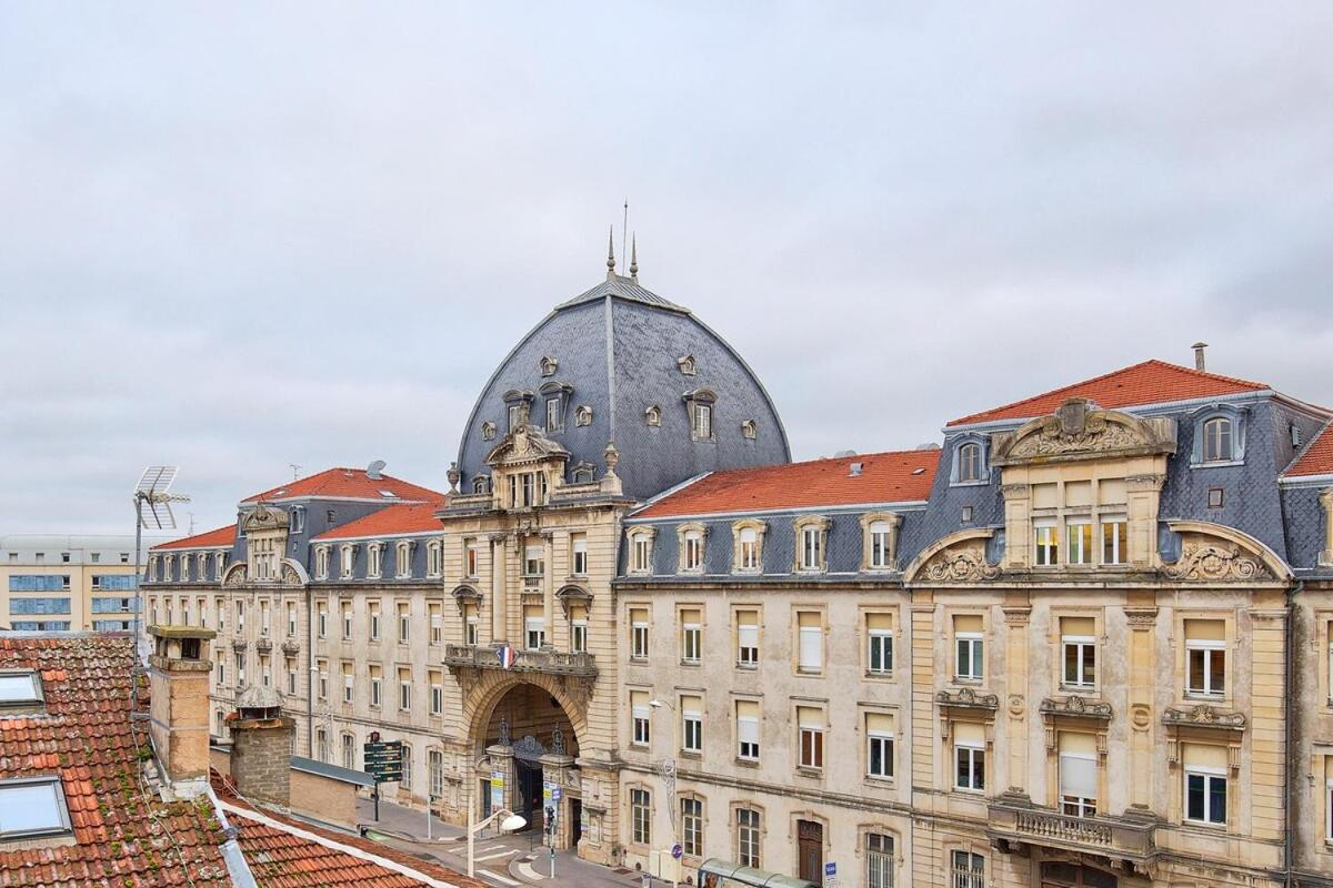 Le Dhalia Proche Centre Ville et Place Stan - Bed and Breakfast Nancy