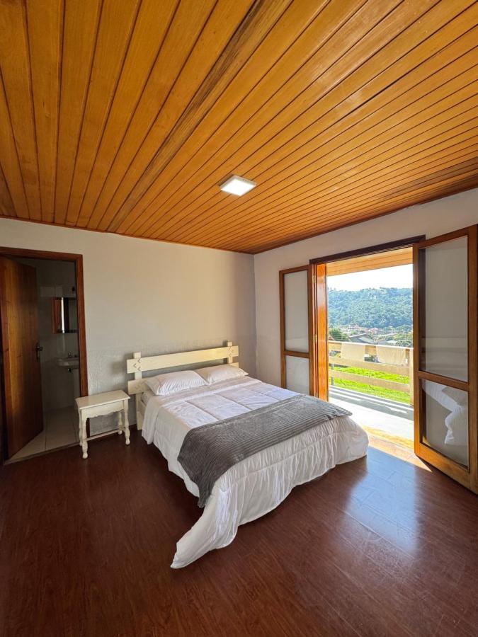 Habitación Doble con vistas a la montaña