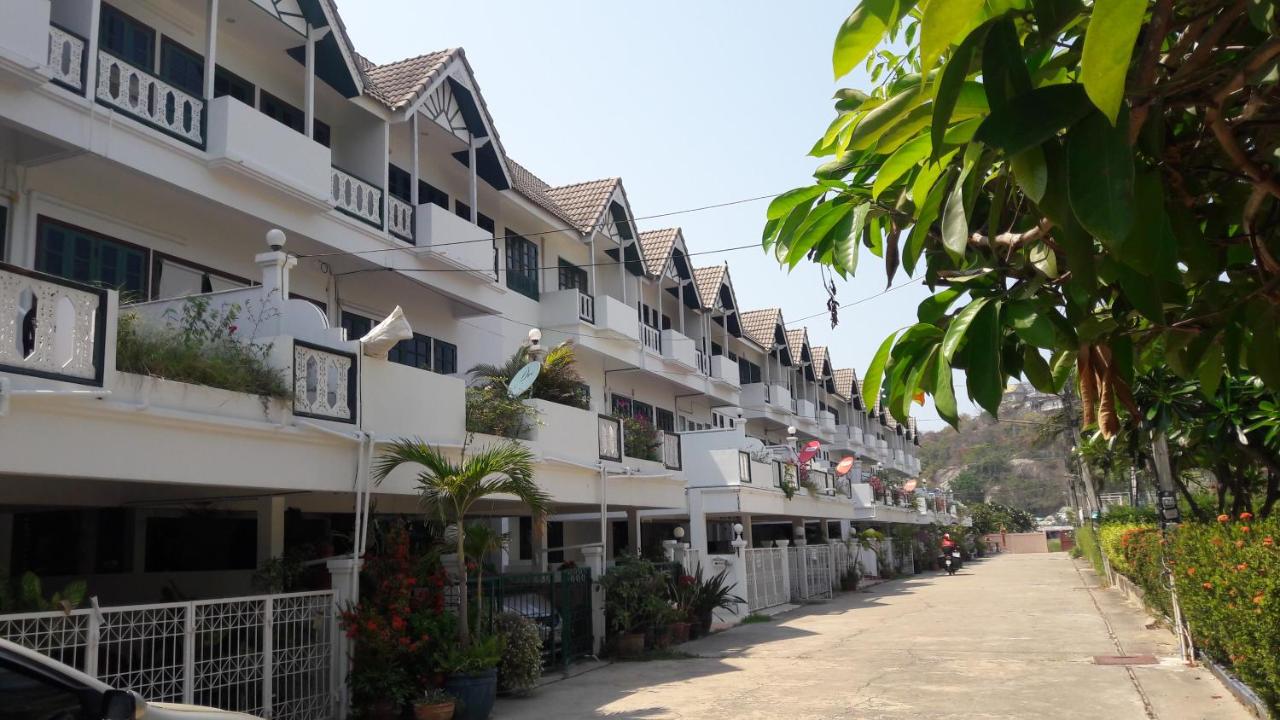 Jon Thaihouse - B&B