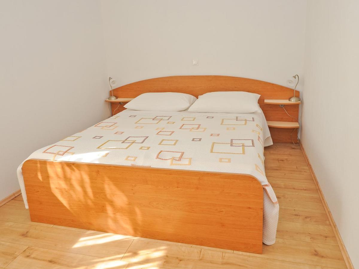 Appartement met 1 Slaapkamer, Balkon en Uitzicht op zee