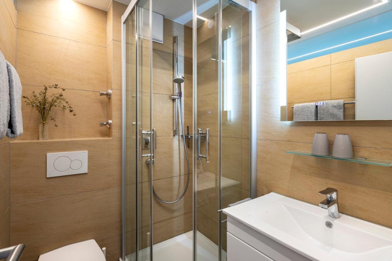 One-Bedroom Standard Apartment