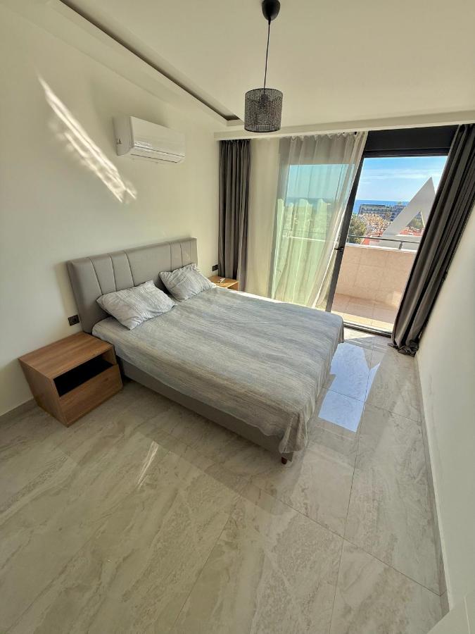 Two-Bedroom Apartment with Balcony and Sea View