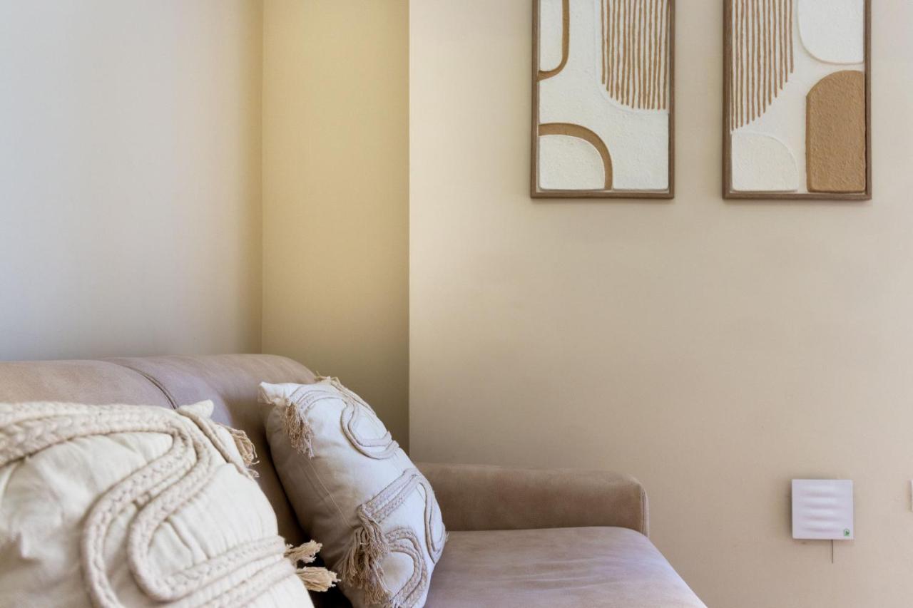 Honey Moon Apartment with small terrace - Chambres d’hôtes Cagliari