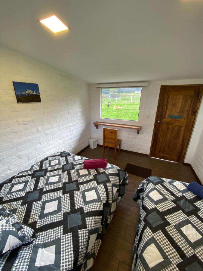 Deluxe Room (2 Adults + 1 Child)