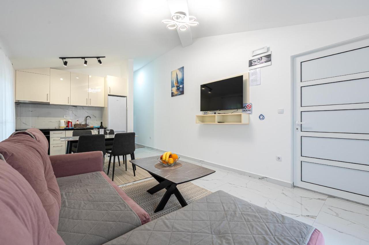 Apartment mit 1 Schlafzimmer, Balkon und Meerblick