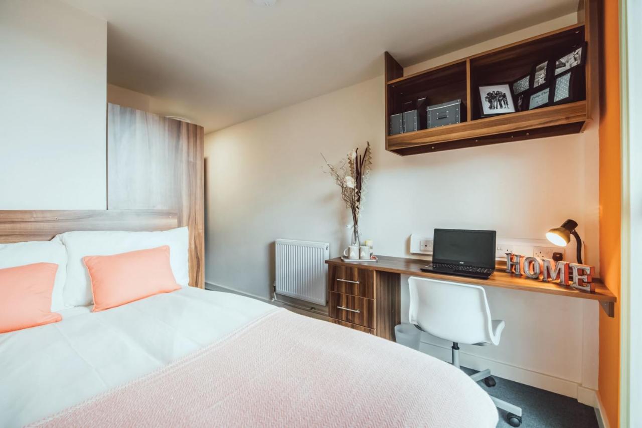 For Students Only Lomax Halls Stoke on Trent - B&B