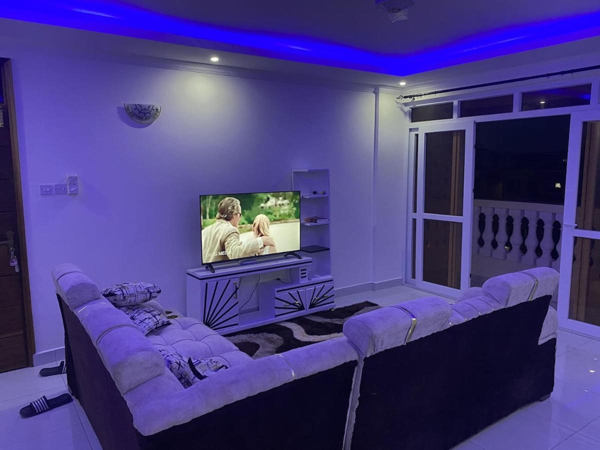 Madina gardens - Bed and Breakfast