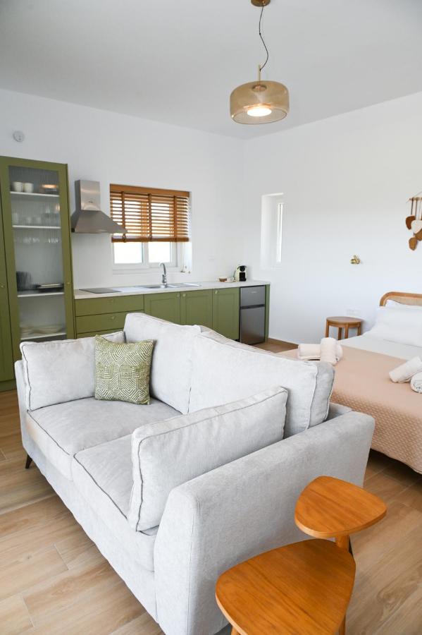 Olive - Volia deluxe apartments - Bed and Breakfast Adámas