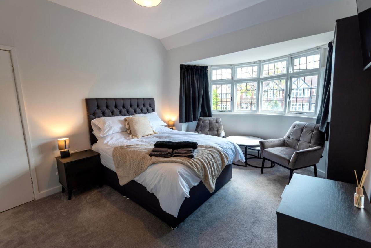 Tweepersoonskamer met Gedeelde Badkamer