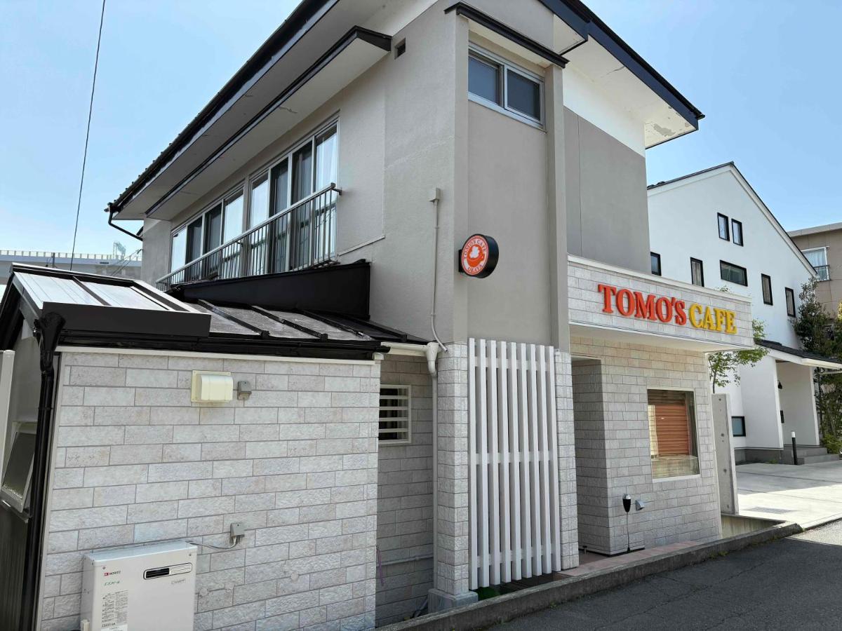 Free Car Parking Tomo's Cafe トモズカフェアネックス #TC1 - Ferienwohnung Okaya