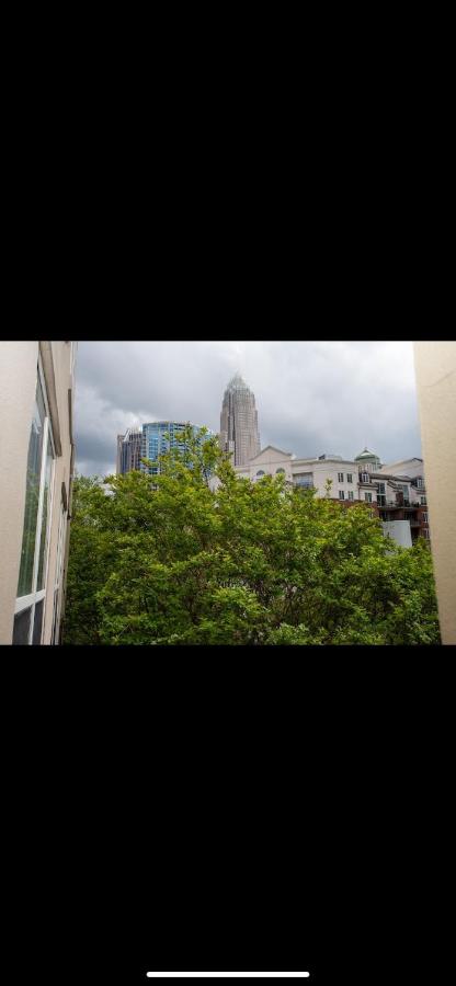 Spacious Condo with City View - B&B