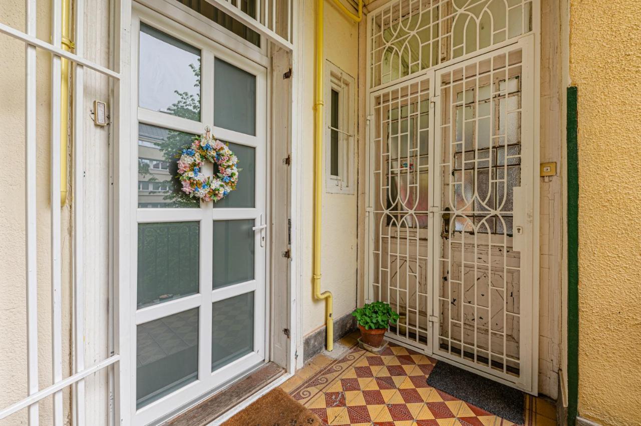 Maison Lumière -Comfy Buda Retreat AC, Balcony near M2 metro - Chambres d’hôtes Budapest