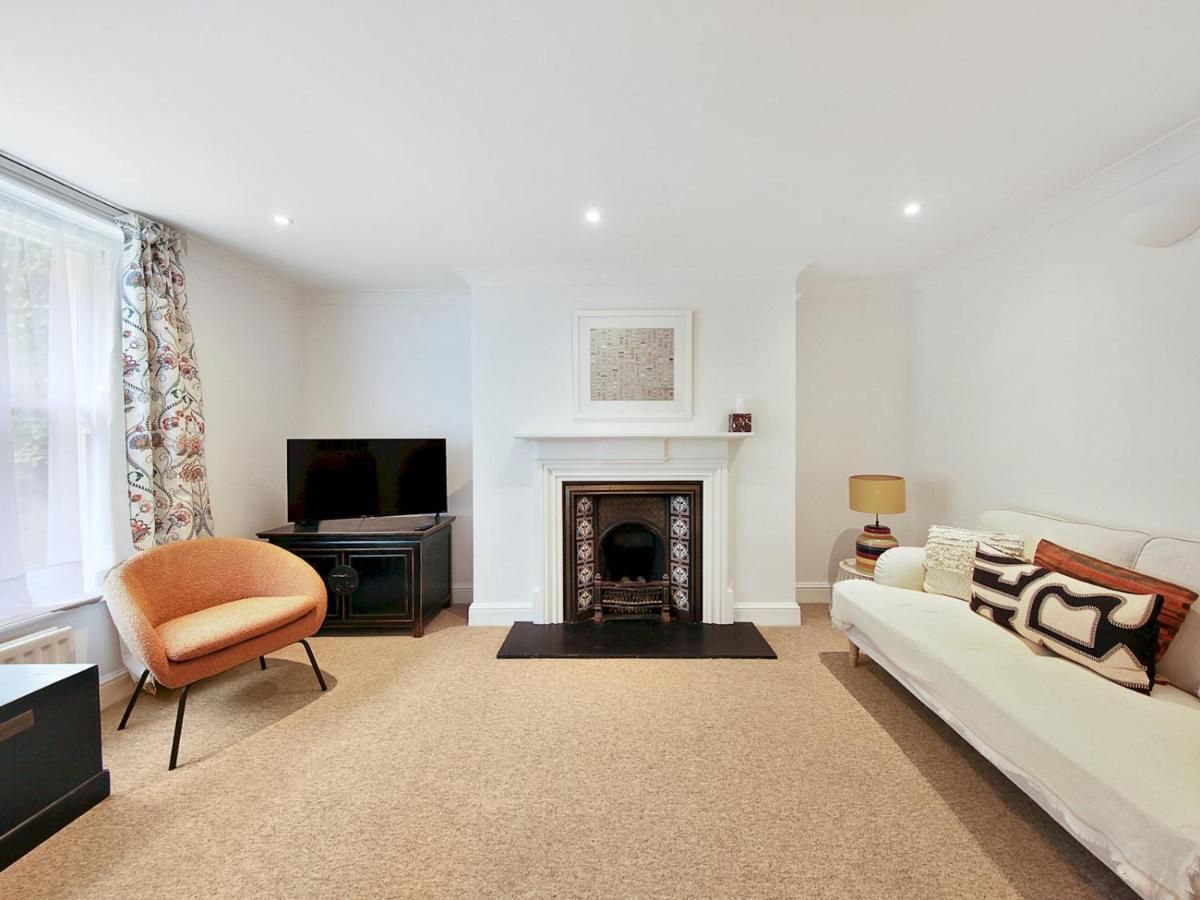 Charming flat in Kilburn Pass the Keys - B&B Londra