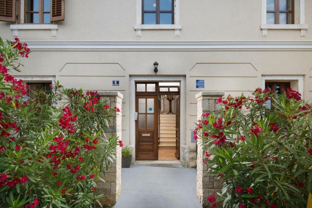 NEW!!!Apartments Bonaparte - Bed and Breakfast Poreč
