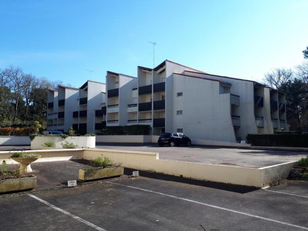 Saint Georges de Didonne - STUDIO CABINE - résidence boisée proche PLAGE - Chambres d’hôtes