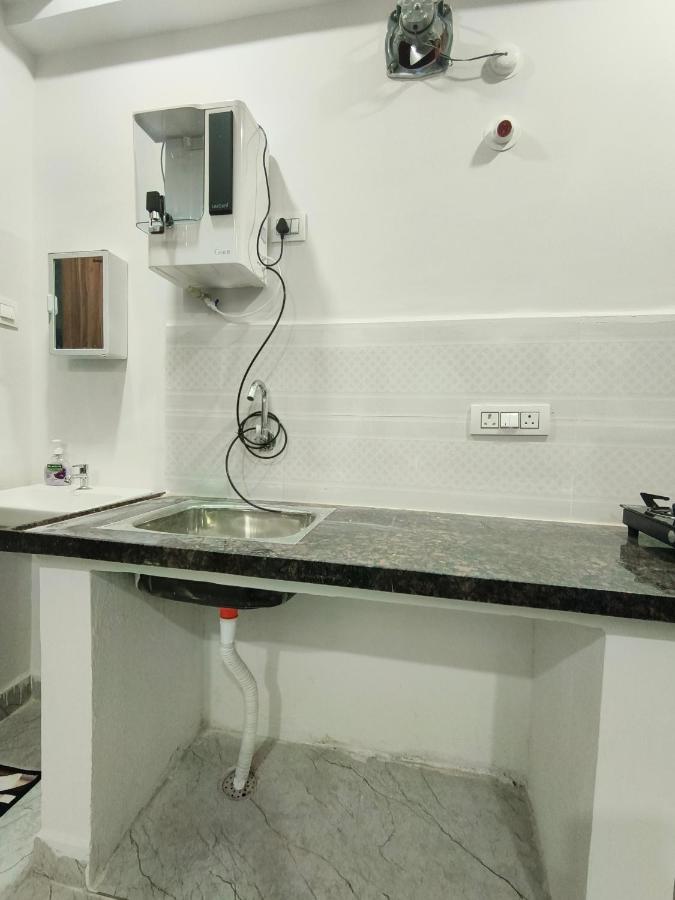 Just Launched Room with Kitchen in Ground Floor - B&B Kondāpur