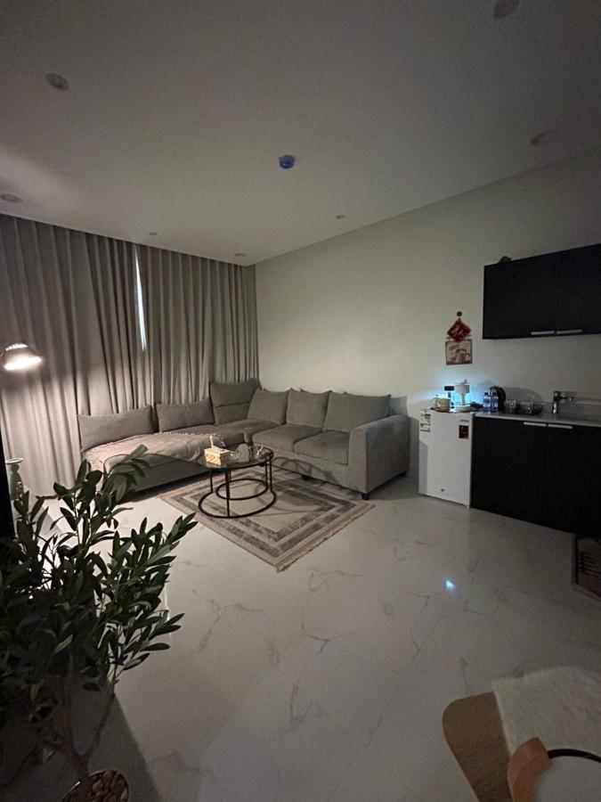 Apartment in An-Narjis Self enter مسكن مودرن غرفة و صالة دخول ذاتي - B&B Riyad
