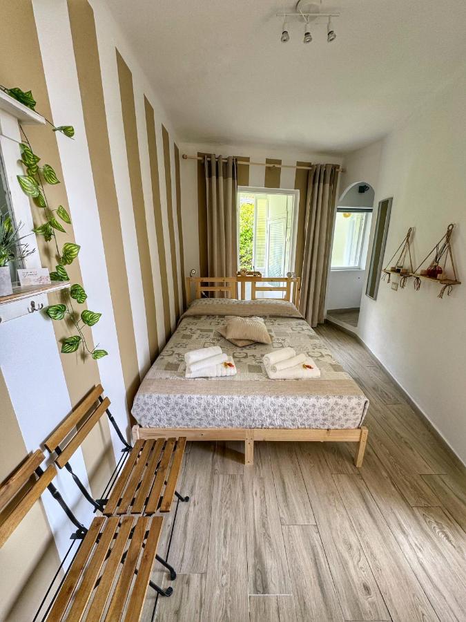 Doppelzimmer mit Balkon und Meerblick