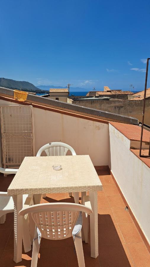Appartamento con 1 Camera da Letto e Vista Mare 