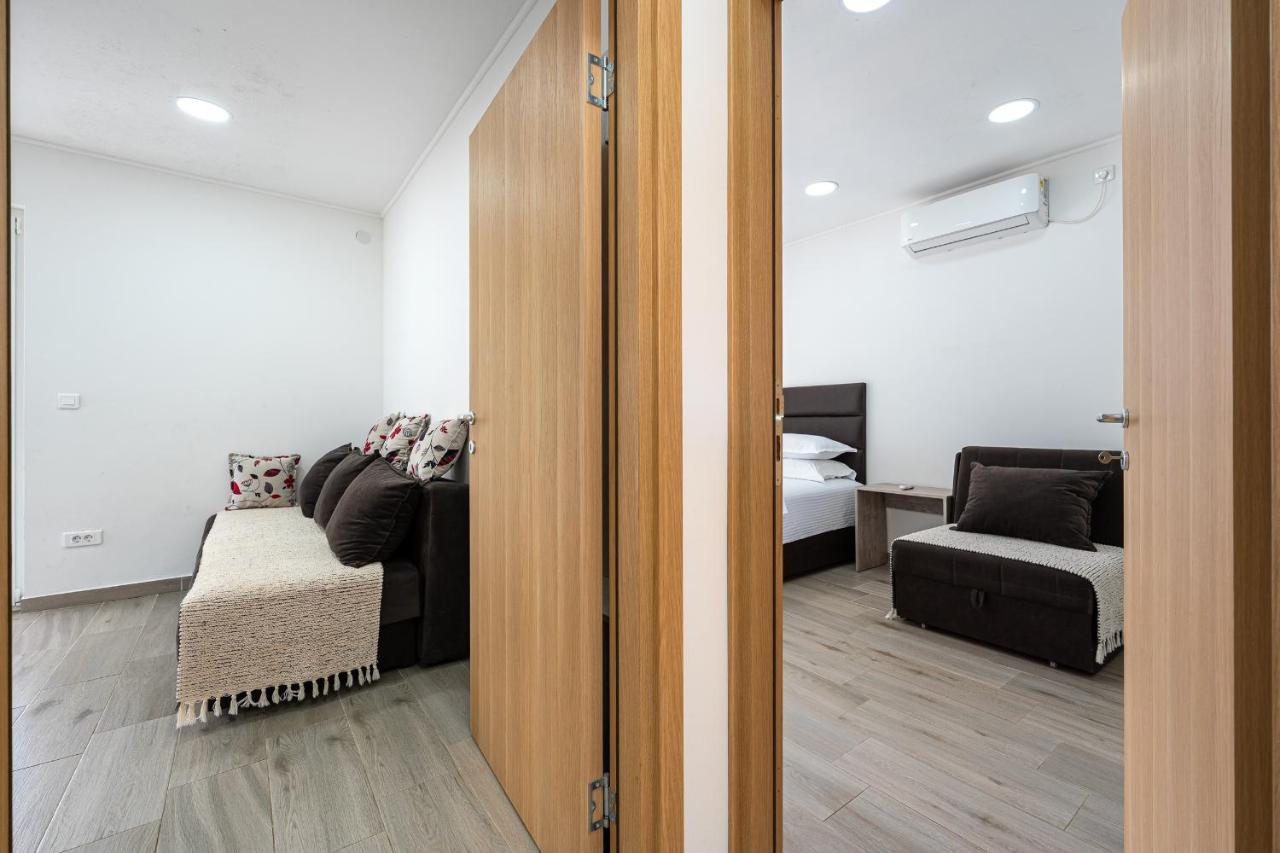 One-Bedroom Apartment with Terrace