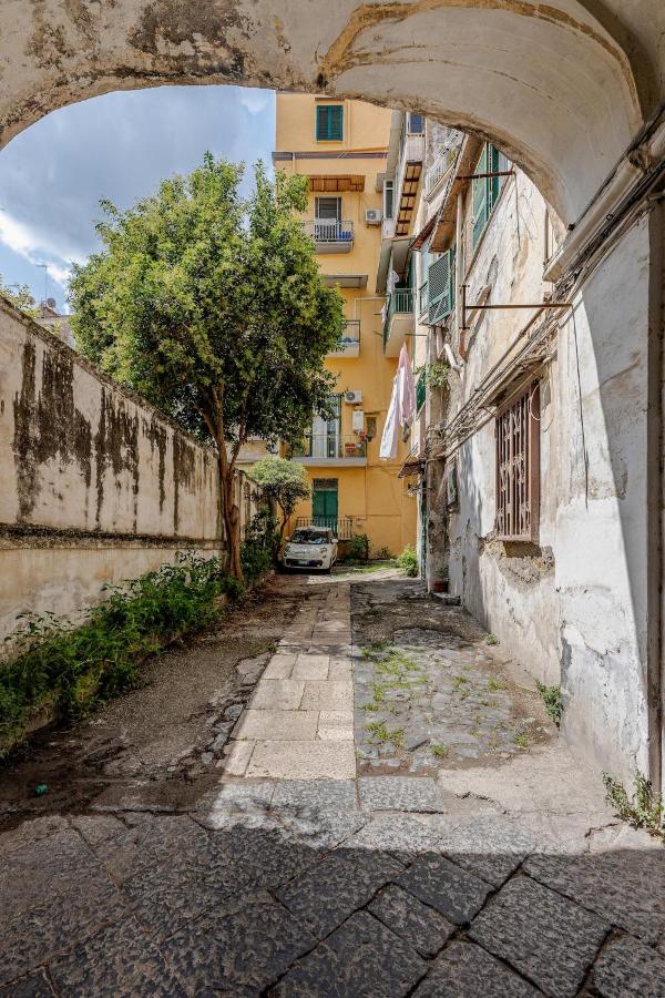 Laurino sweet house in the heart of Naples - B&B Napoli