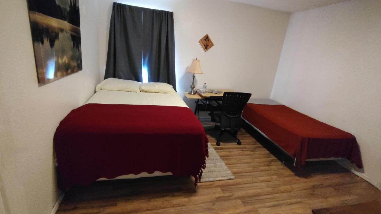 Vierpersoonskamer met Gedeelde Badkamer