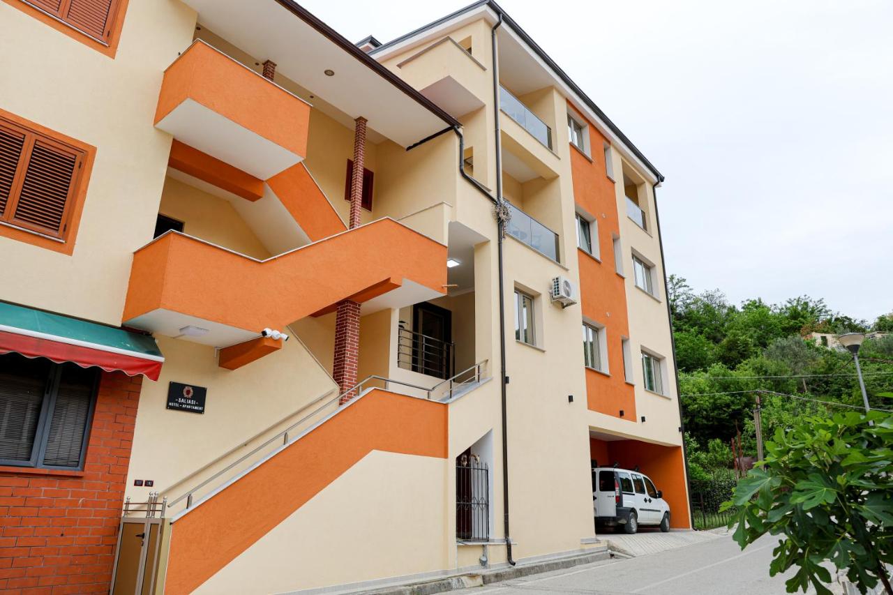 Saliasi hotel&apartament - B&B