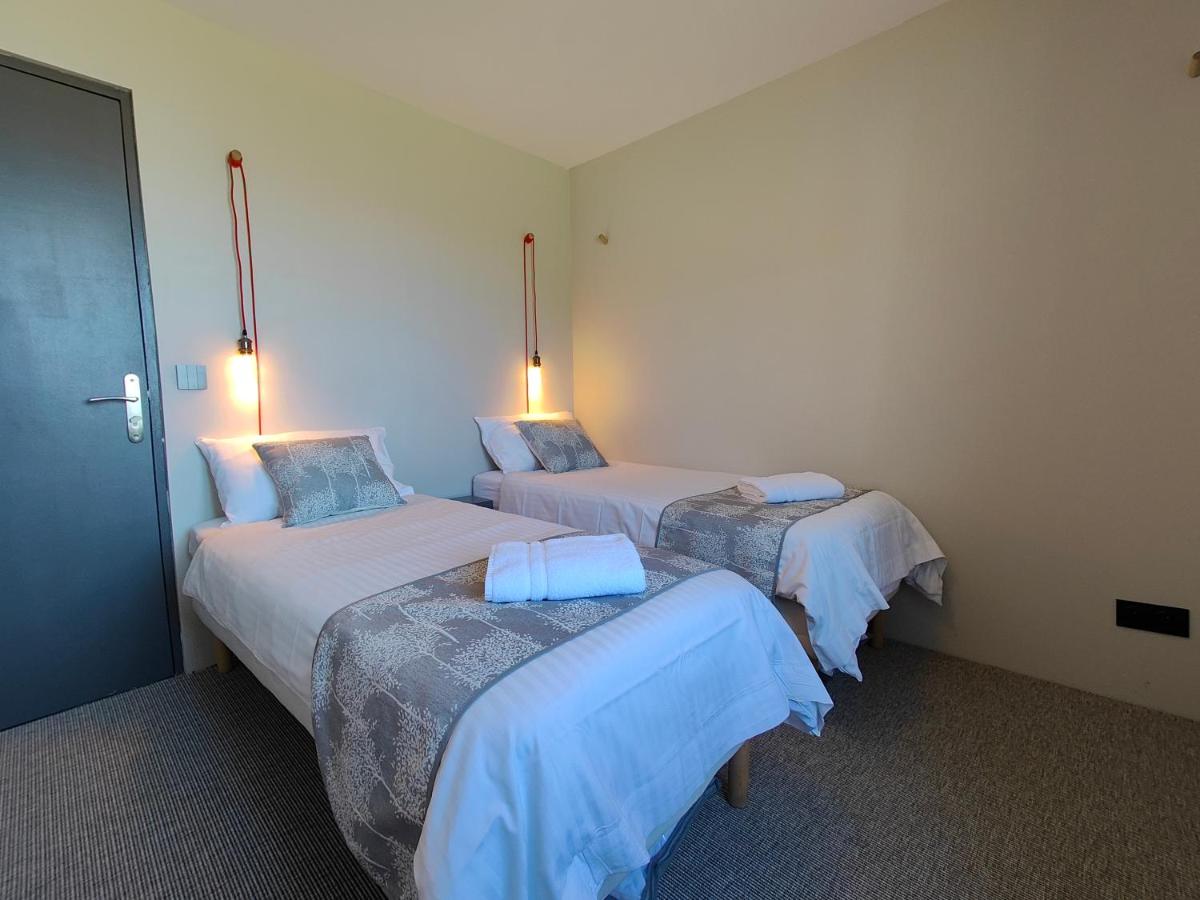 Double or Twin Room with Mountain View