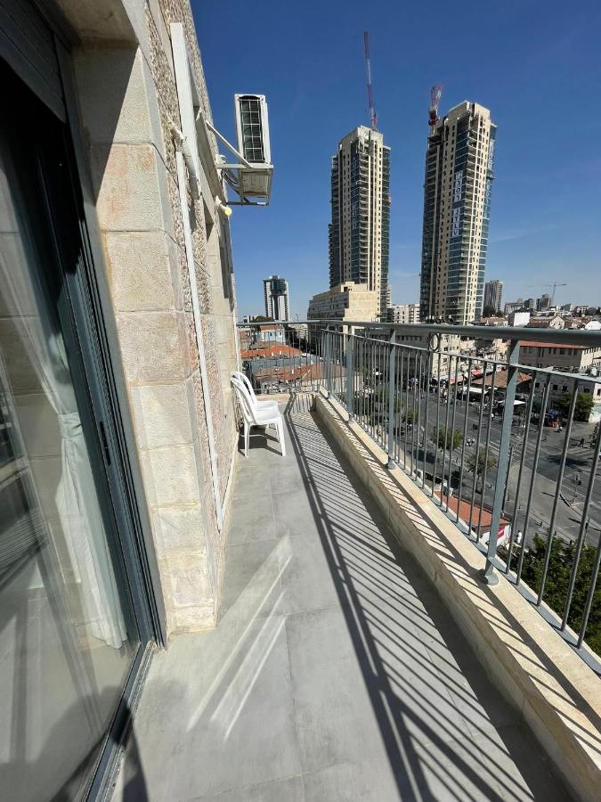 2BR in Mahane Yehuda - B&B