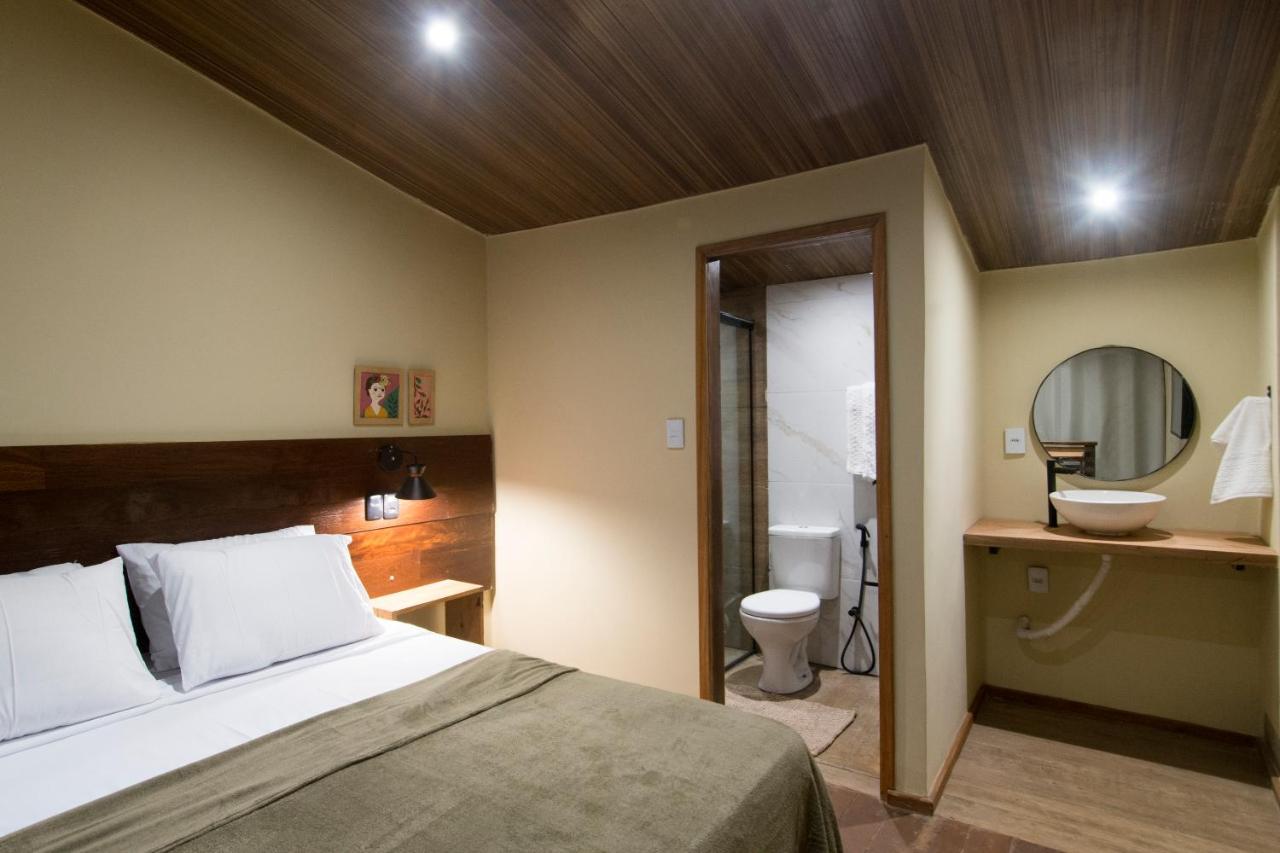 One-Bedroom Loft Apartment with One Queen Bed