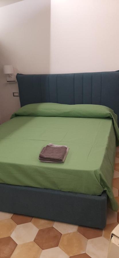 Deluxe Room (2 Adults + 1 Child)