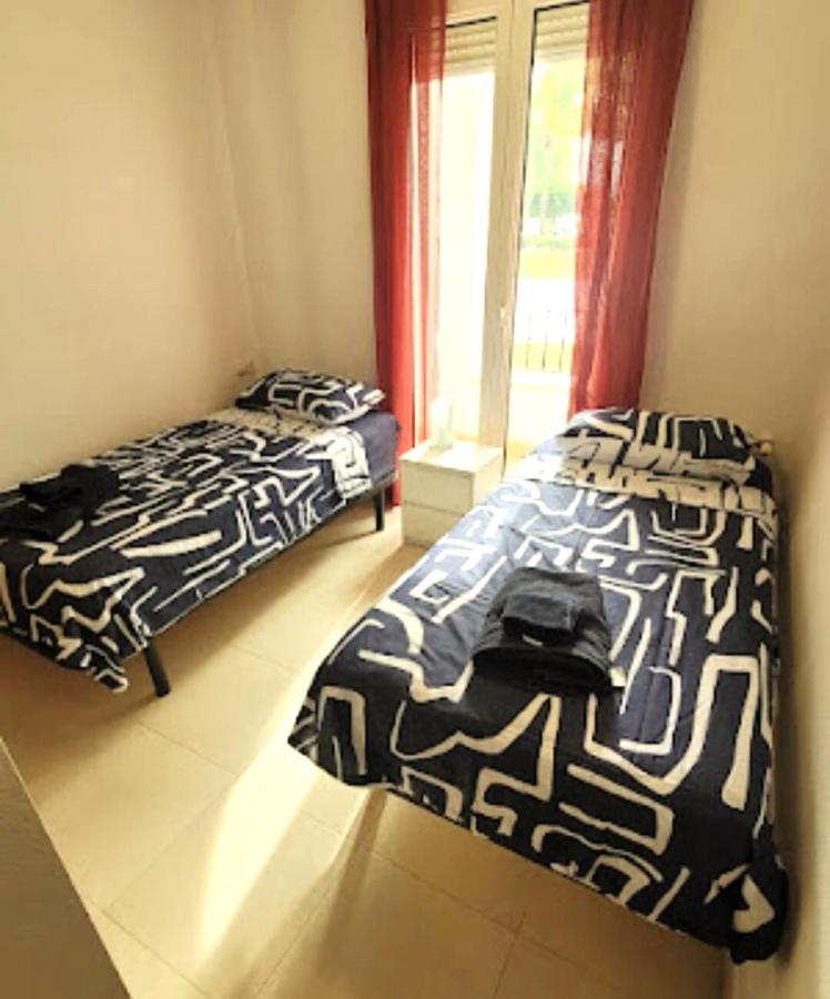 Ground Floor Licenced Apartment, Close to Town & Pool - B&B Casas del Cura