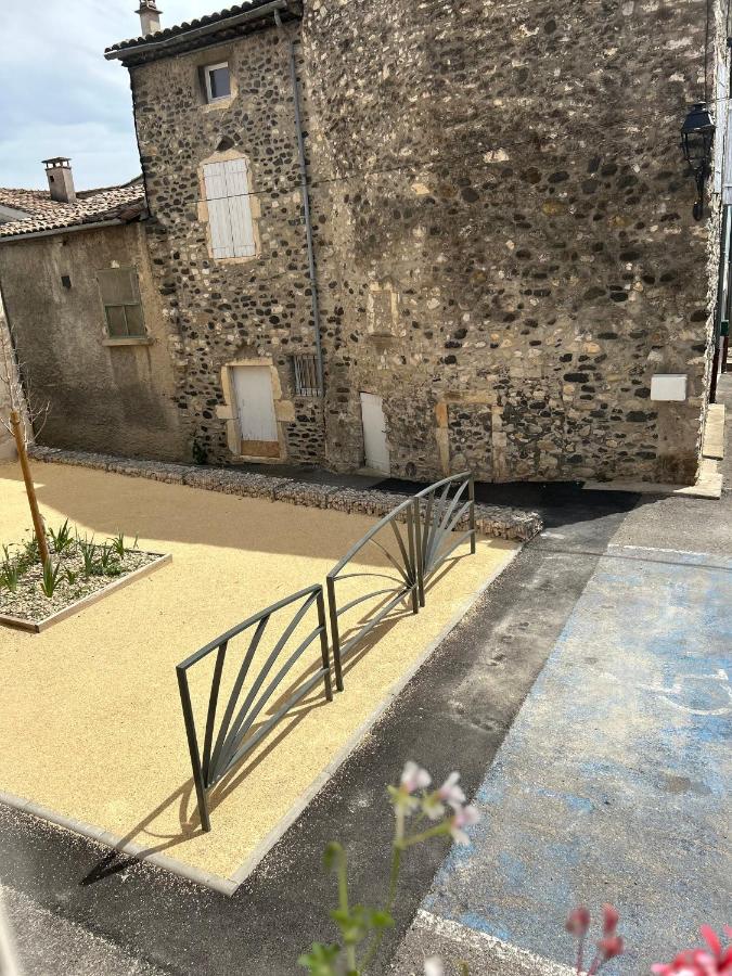 Maison de village typique - B&B