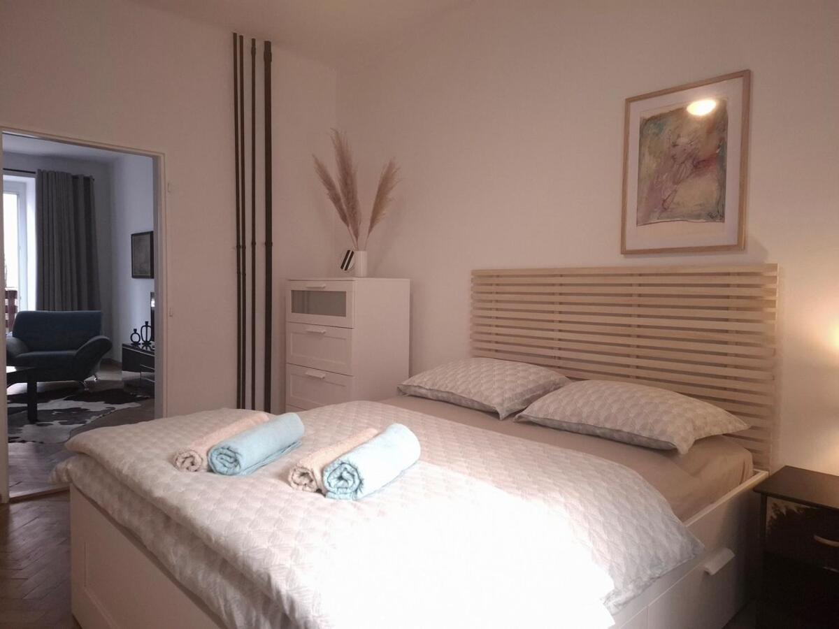 Appartamento con 2 Camere da Letto