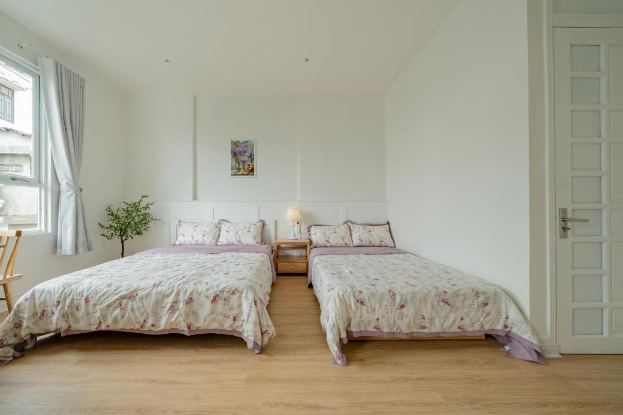 Double Room with Balcony (3 Adults)