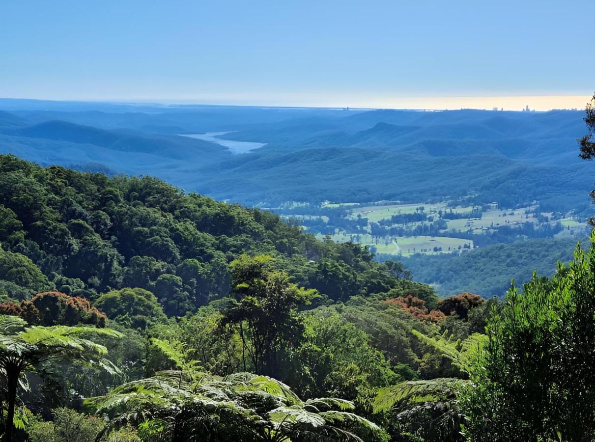 Huge Hidden Hinterland Estate - B&B