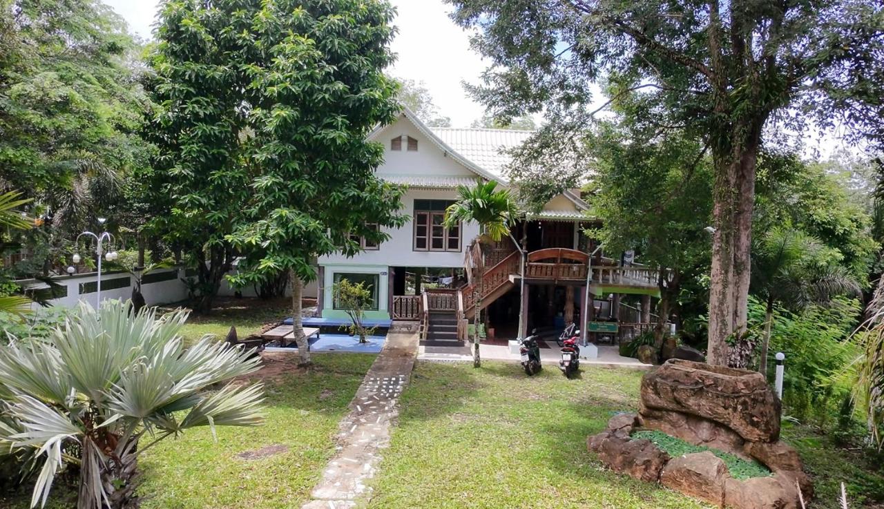 Baan Nara Homestay - Koh Kood - Chambres d’hôtes Ko Kut