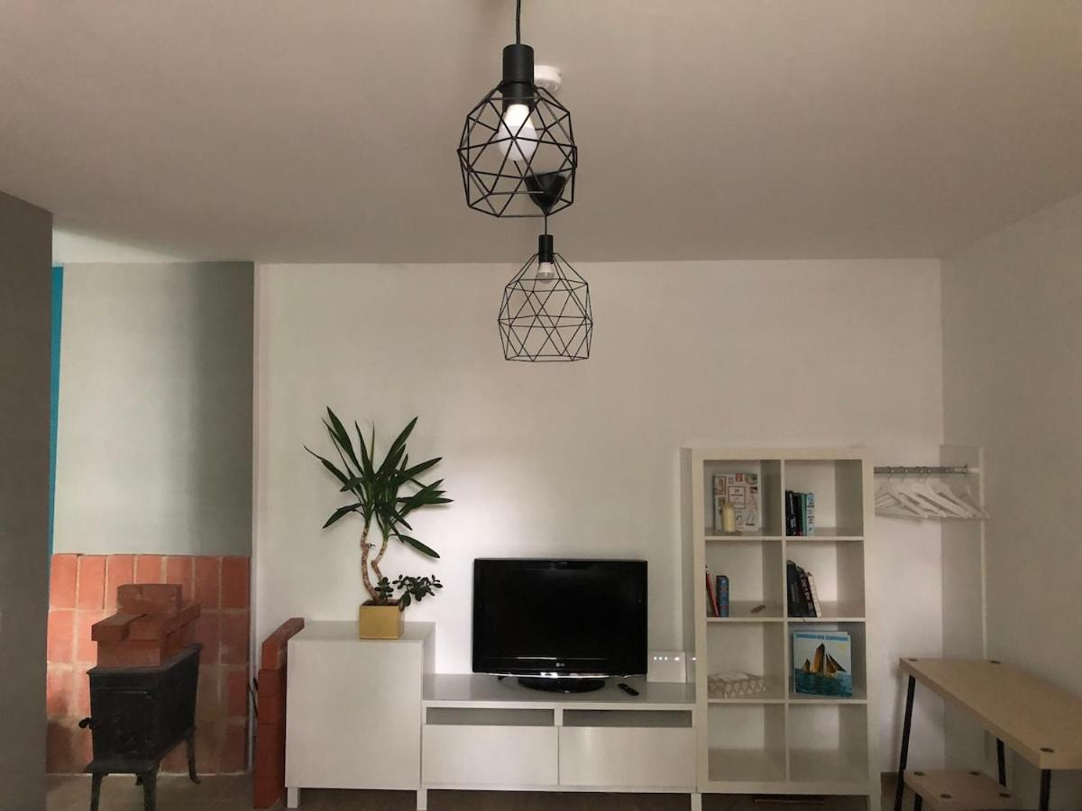 Cozy 1-bedroom apartment with free parking - B&B