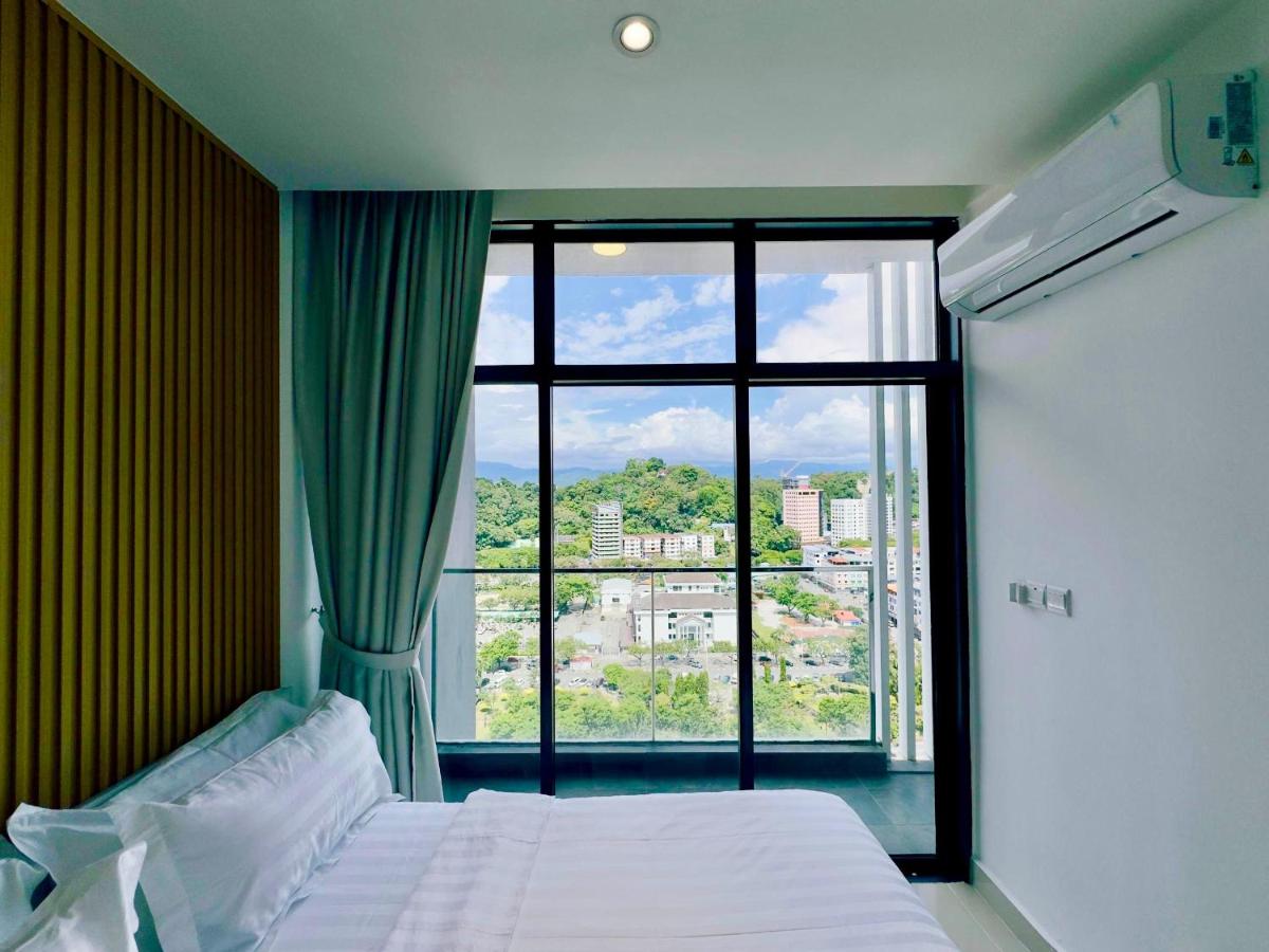 One-Bedroom Apartment with Balcony and City View