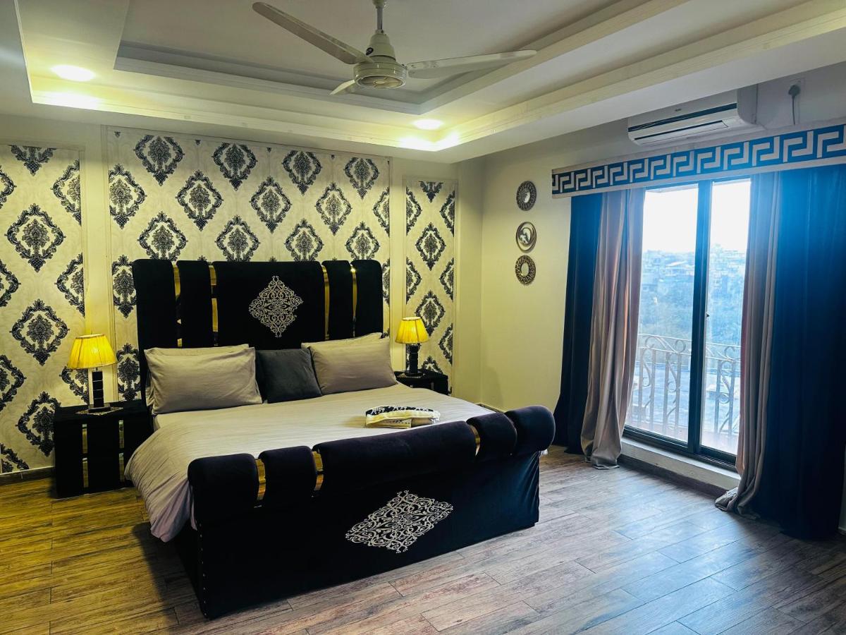 Luxury Apartment In Bahria Heights 1 - B&B