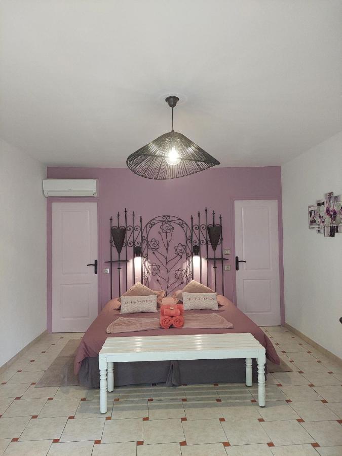 Chambre Double - Vue sur Piscine