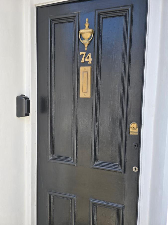 Cosy 2BR House in Stratford & Westfield Area - B&B Londra