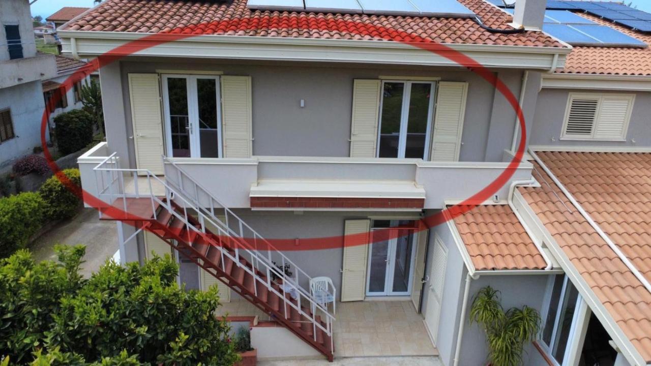 Casa Vacanze Lenza - Ferienwohnung Brattirò