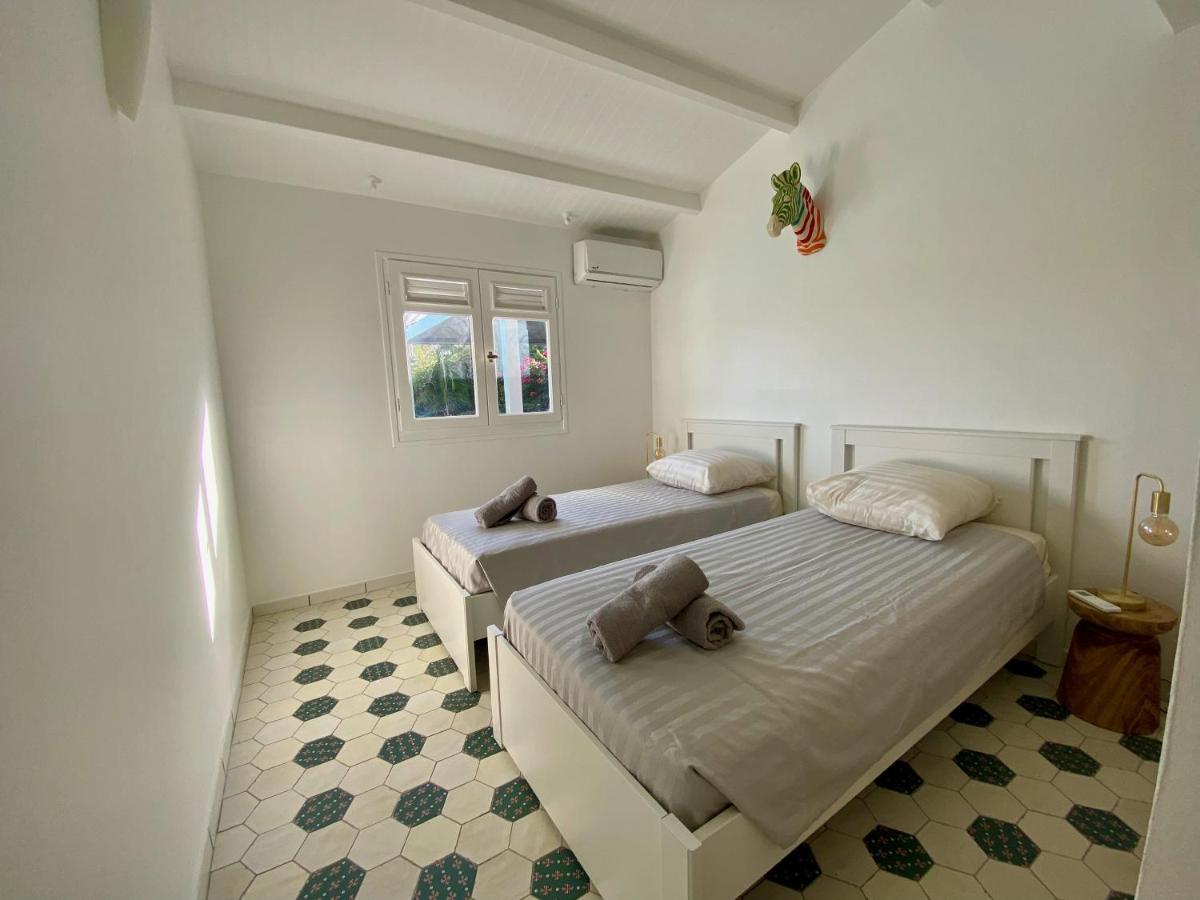 Villa Corail et coquillage, 6 chambres face à la mer - Chambres d’hôtes Sainte-Anne