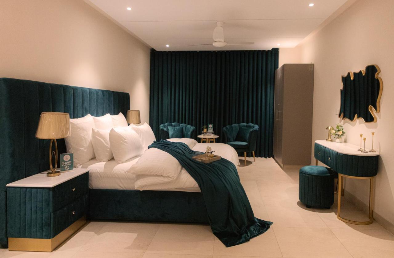 Luxury Studio Apartment Gulberg Lahore - Bed and Breakfast