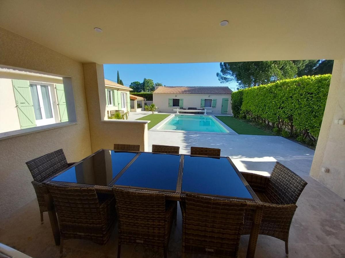 Villa Césarine 4 étoiles, 8 pers, 4 chambres, piscine privée, poolhouse, clim - B&B Saint-Paul-les-Fonts