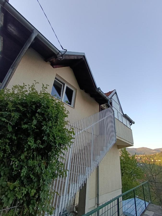 Saraj heights house - B&B