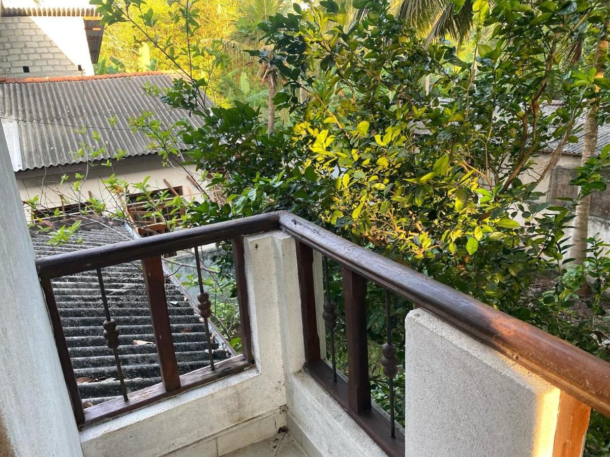 GB Royal Stay Nuwara Wewa - B&B